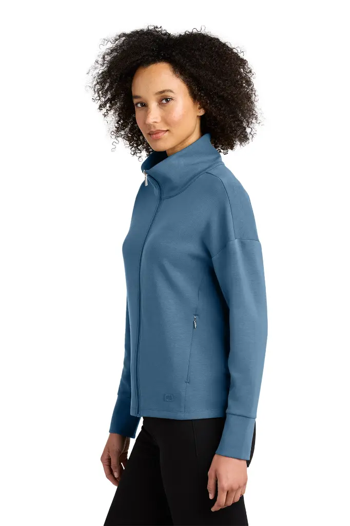 46577_BlueMist-3-LOG860BlueMistModelSide_1200W.webp