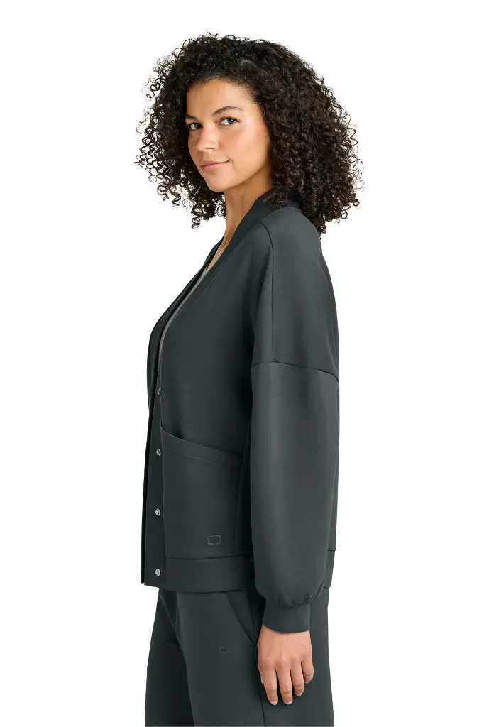 68277_TarmacGrey-4-LOG862TarmacGreyModelSide_1200W.webp