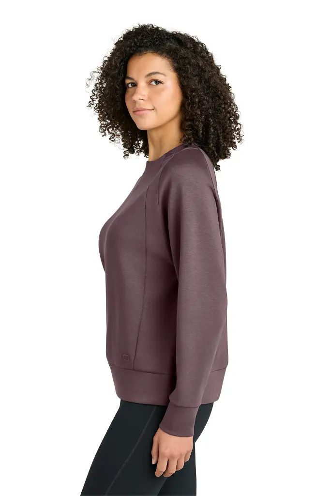 68278_AshenPlum-4-LOG863AshenPlumModelSide_1200W.webp