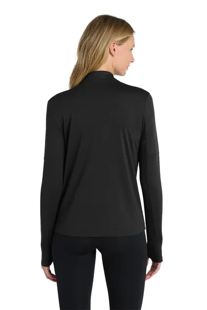 424Wx635H-18681-Black-2-NKDH4951BlackModelBack2.webp