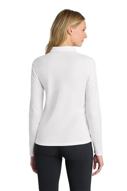 424Wx635H-14174-White-2-NKDC2105WhiteModelBack1.webp