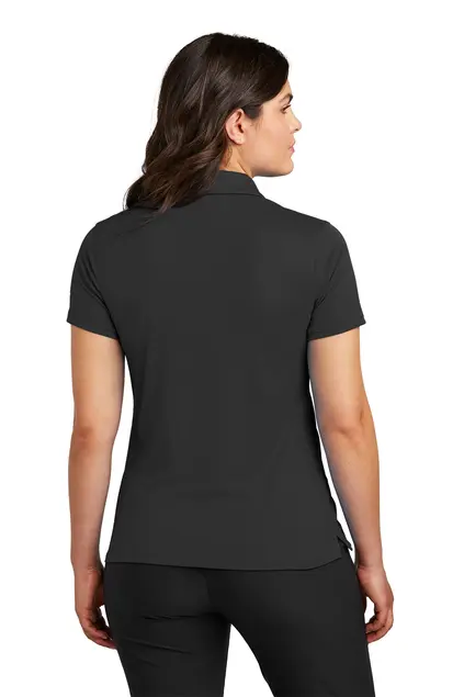424Wx635H-31882-Black-2-NKDX6685BlackModelBack2.webp